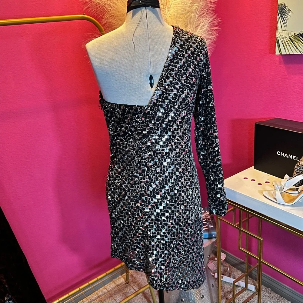 NWT NBD x REVOLVE Sequin One Shoulder Asymmetrical Dress - Picture 7 of 11